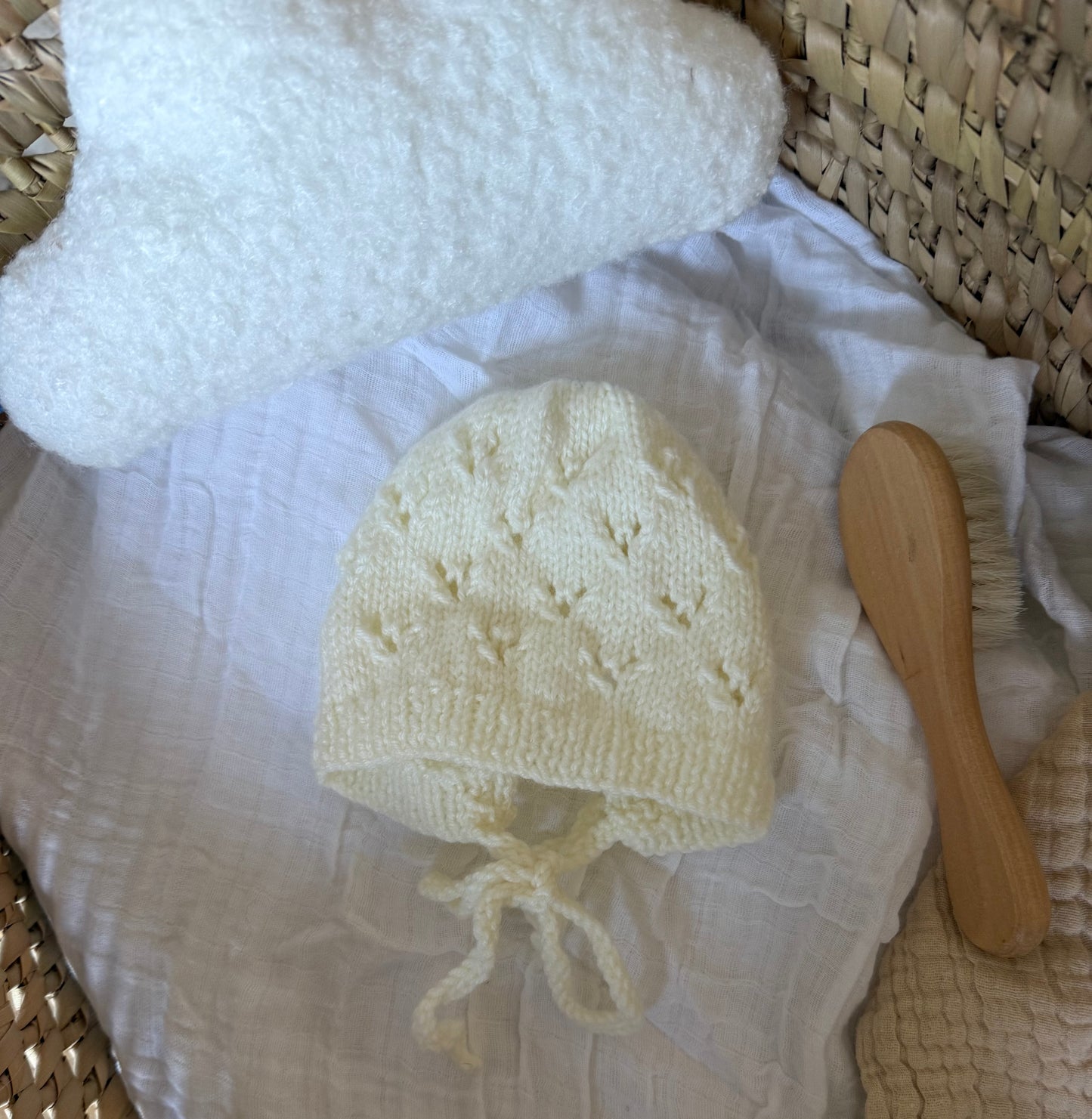 HAND KNITTED BABY BONNET