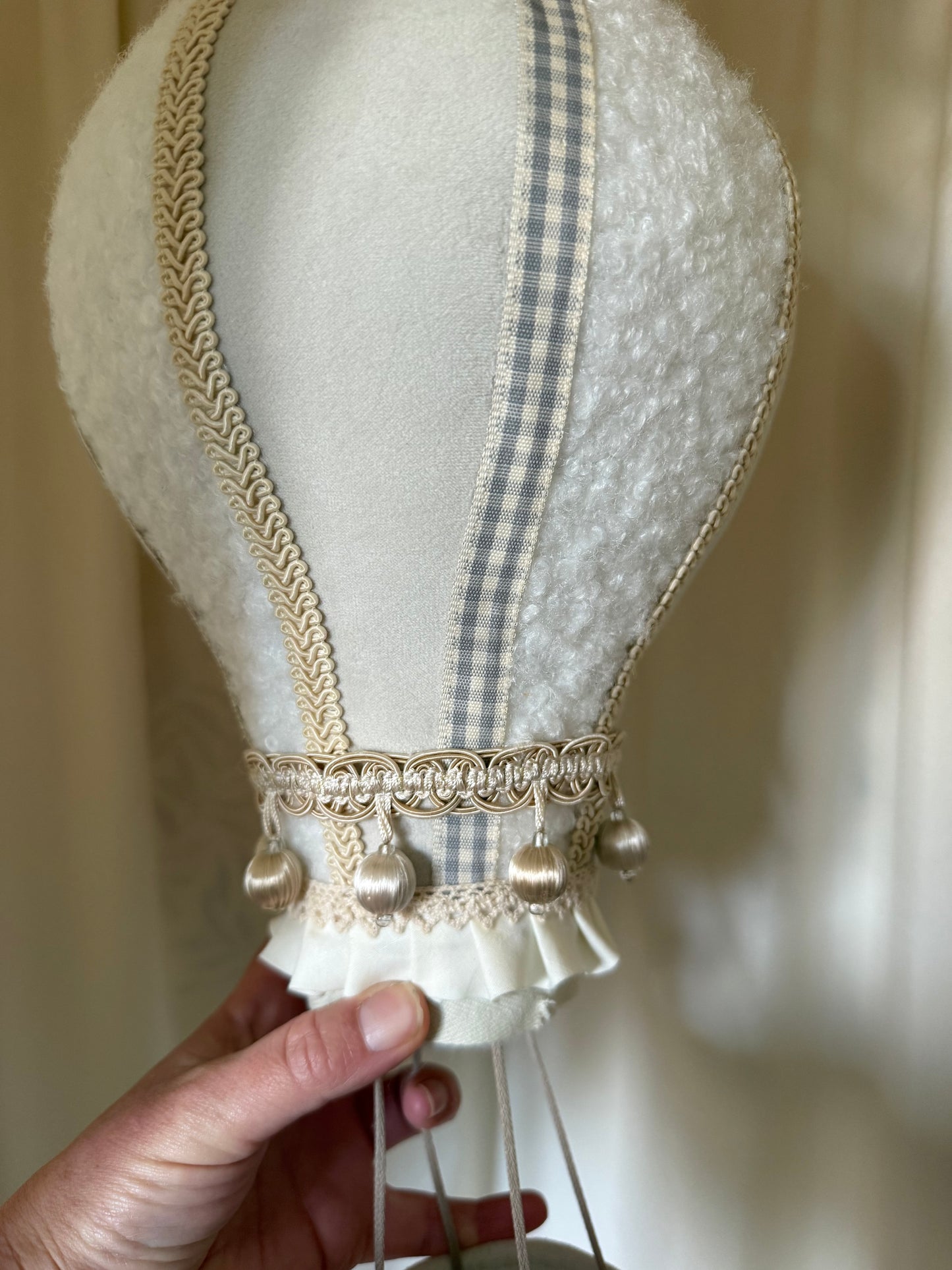 Hot air balloon night light. Nursery and children’s decor