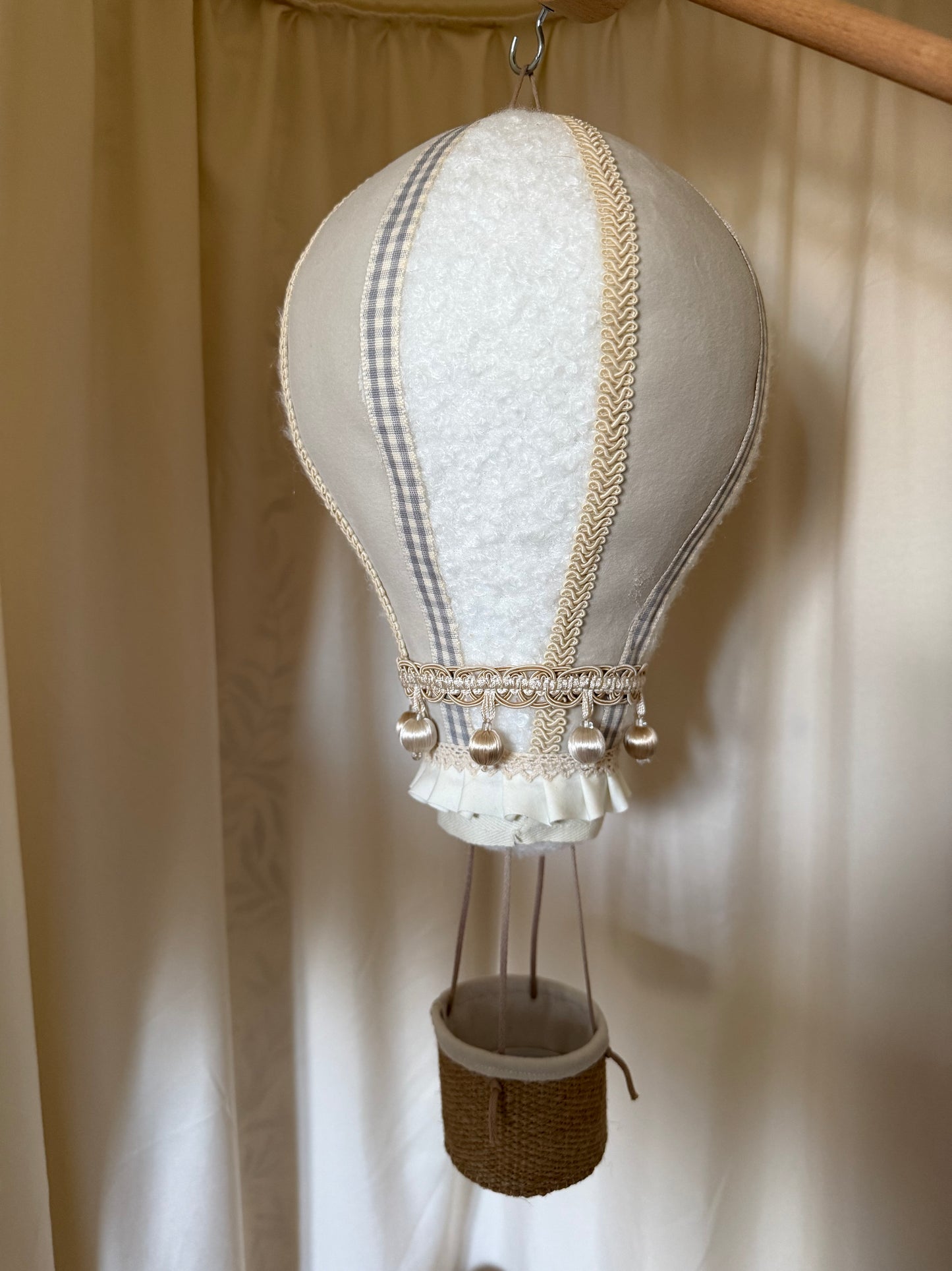 Hot air balloon night light. Nursery and children’s decor