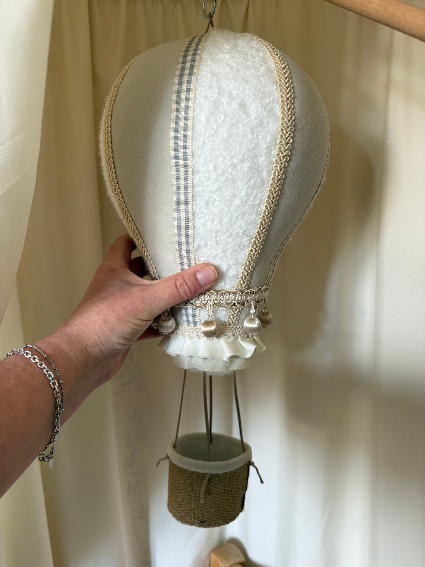 Hot air balloon night light. Nursery and children’s decor